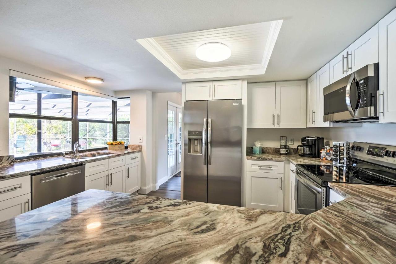 Waterfront Port Richey House With Heated Pool! Villa Exteriör bild